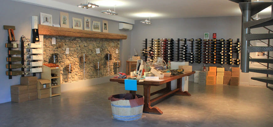 Visit the Abbaye Sylva Plana's tasting cellar during your trip: Faugères wine tourism