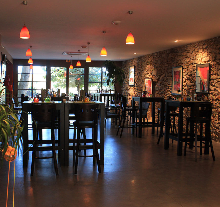 Découvrez le restaurant de l'abbaye Sylva Plana, la Table Vigneronne, restaurant près de Beziers