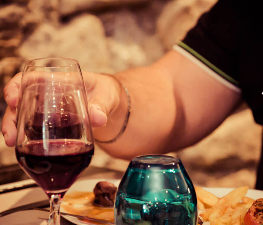 La Table Vigneronne restaurant at Abbaye Sylva Plana is the place to sample IGP Côtes de Thongue and AOC Faugères wine by the glass or by the bottle